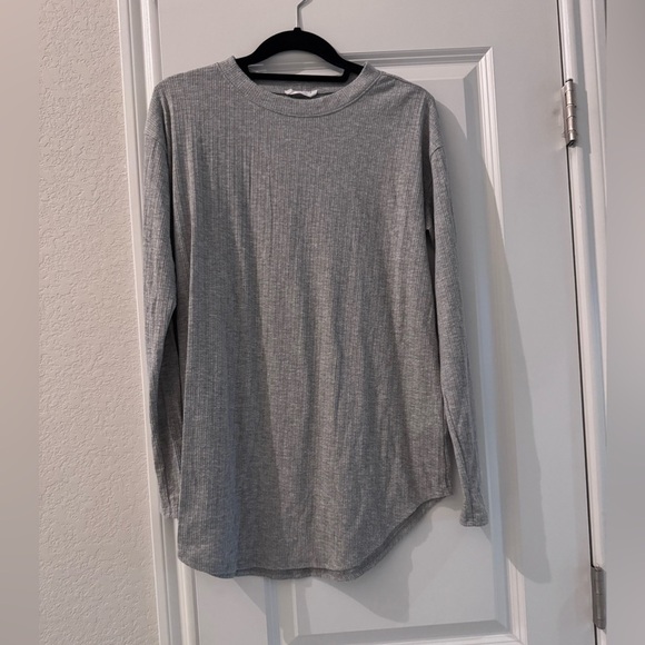 First Love Gray long sleeve maternity shirt - Picture 7 of 8